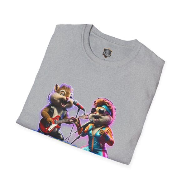 Introducing the "Chipmunk Retro" gray t-shirt, featuring two animated chipmunks; one strums a guitar while the other sings into a microphone, both dressed in vibrant outfits.